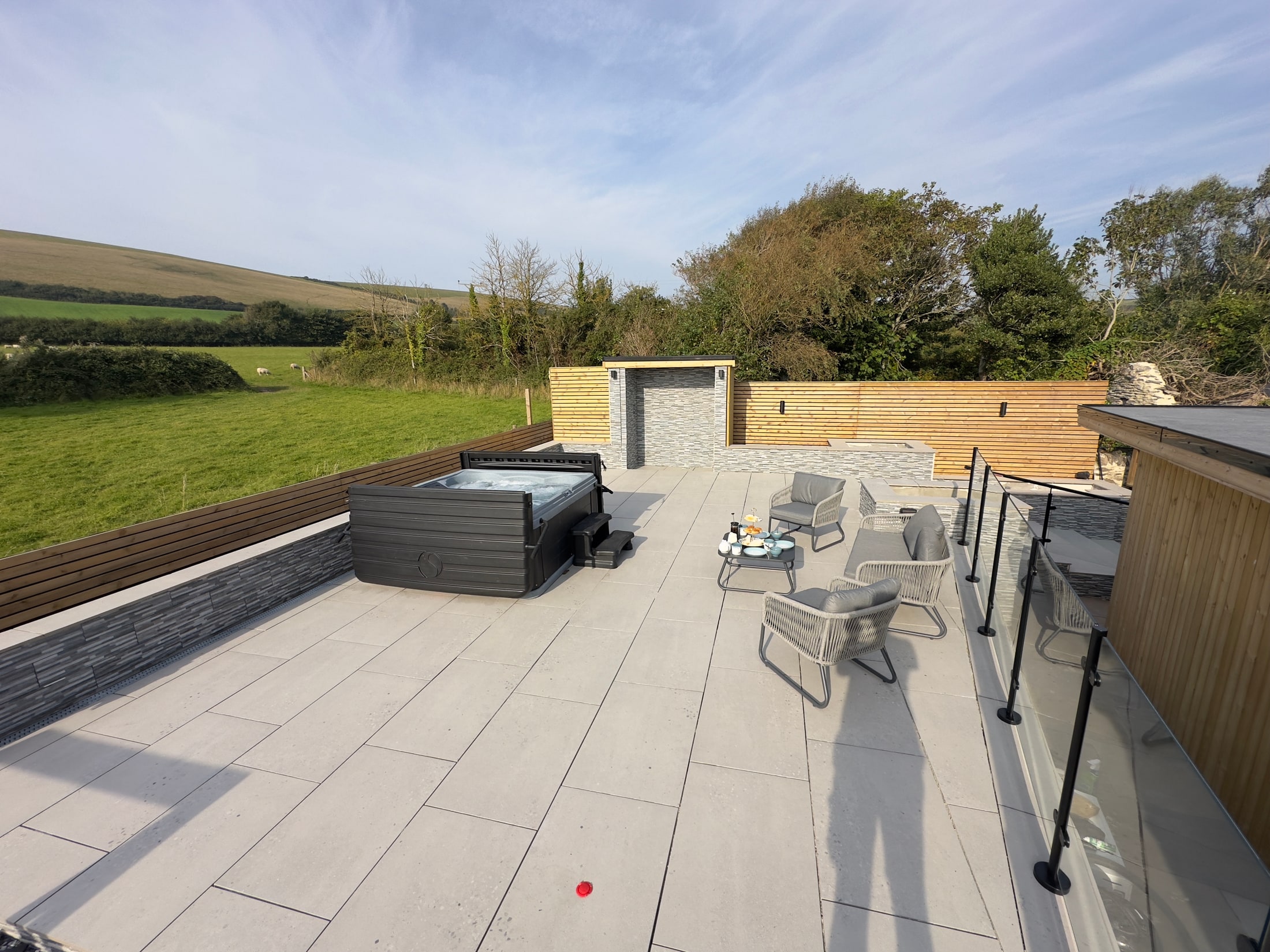 Salty Sands terrace and front approach